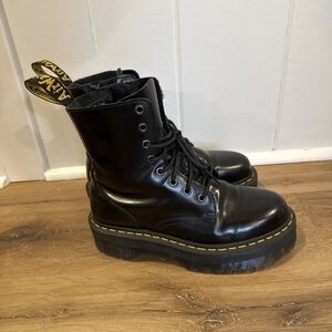 Dr. Martens 1460 Jadon Platforms